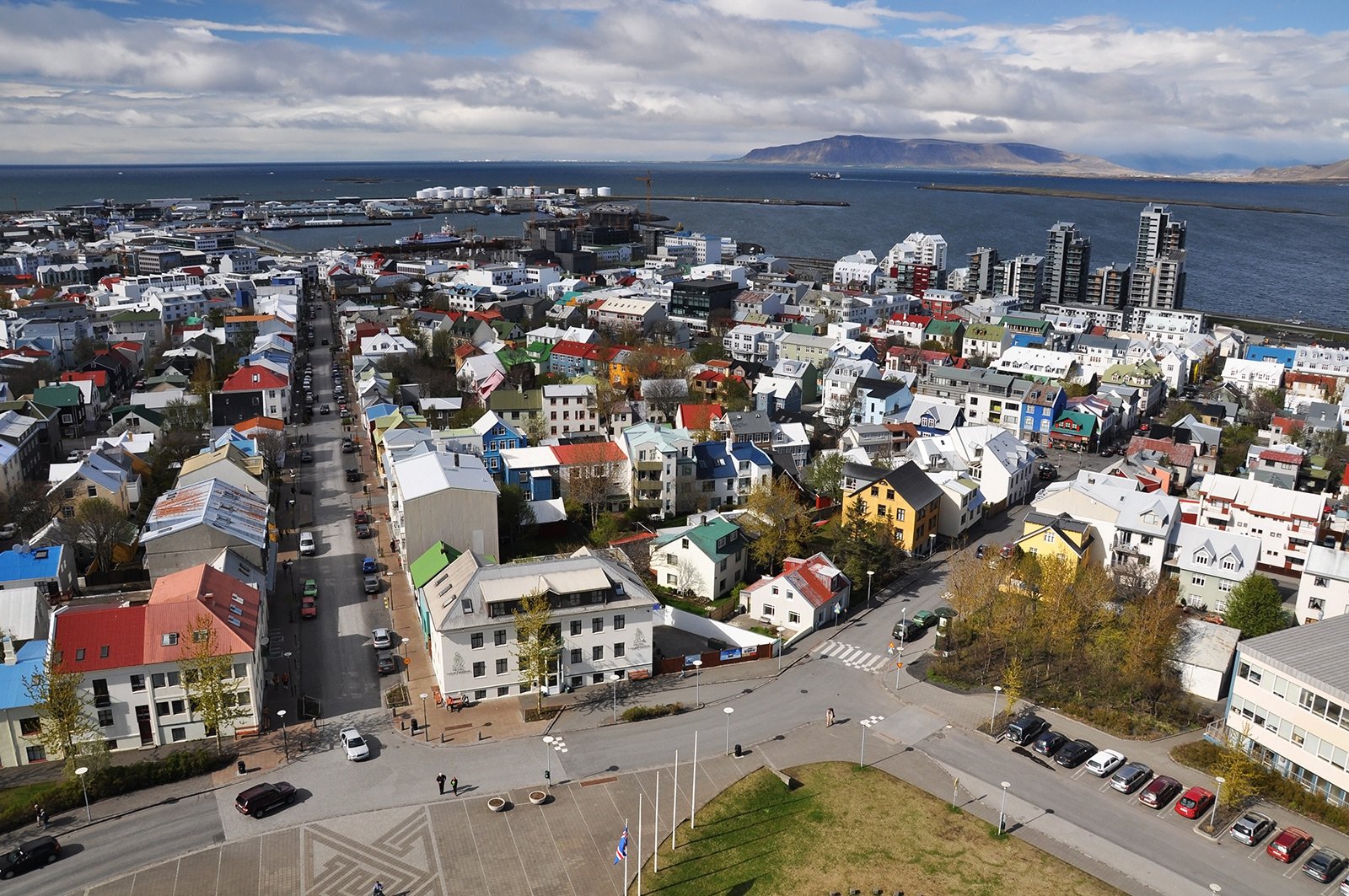 How to climb the Hallgrímskirkja in Reykjavik