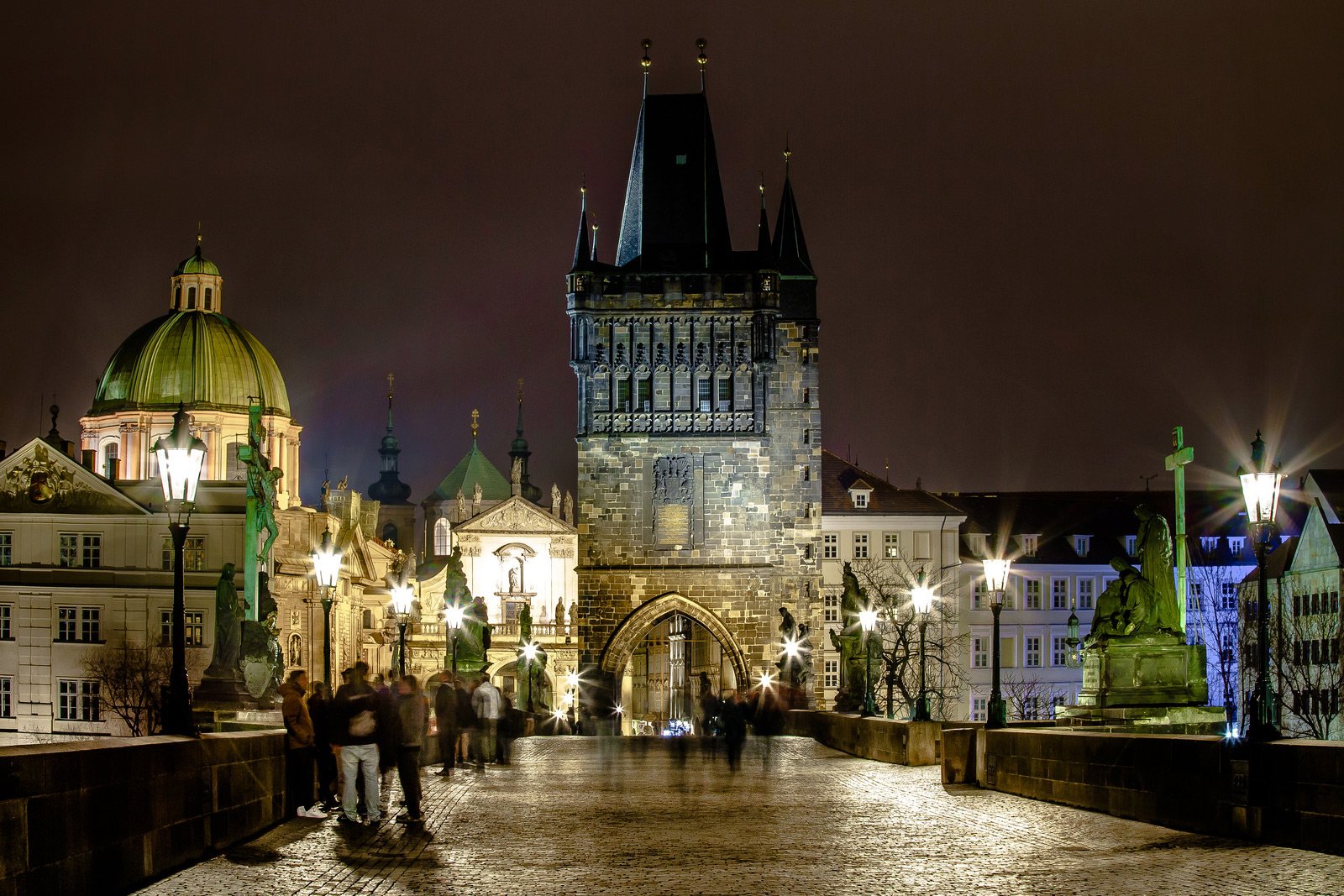 How to take a walk across the Charles Bridge in Prague