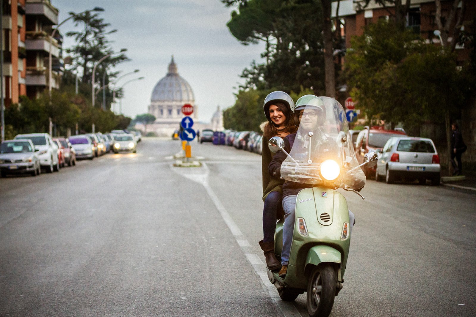 How to see the illusion of St. Peter's dome in Rome