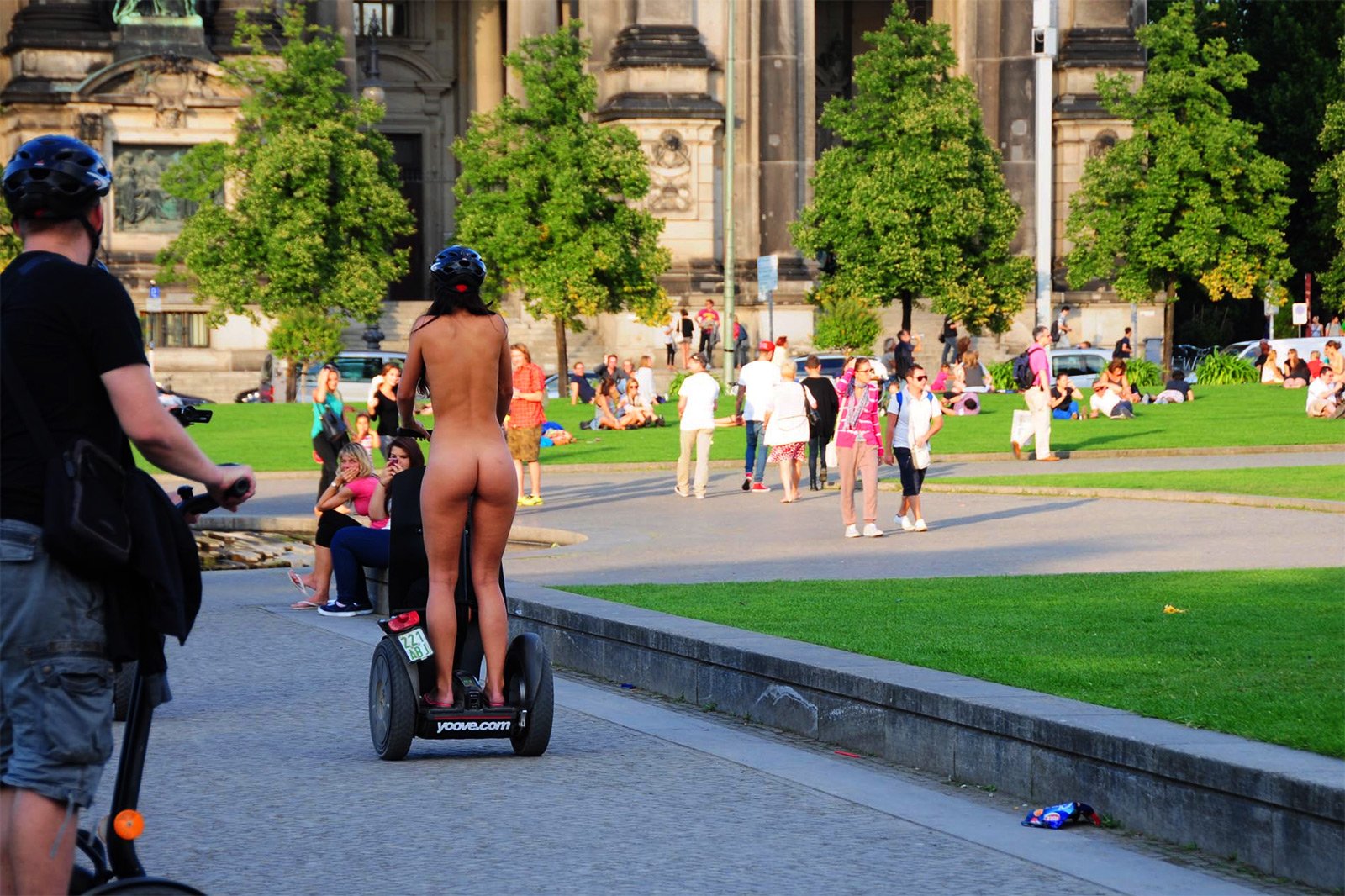 How to ride naked on segway on Potsdamer Platz in Berlin