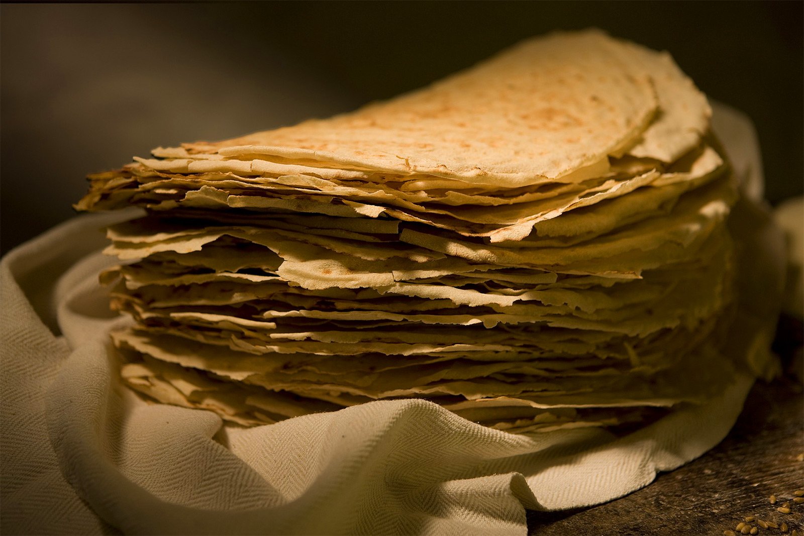 How to try Sardinian carasau bread on Sardinia