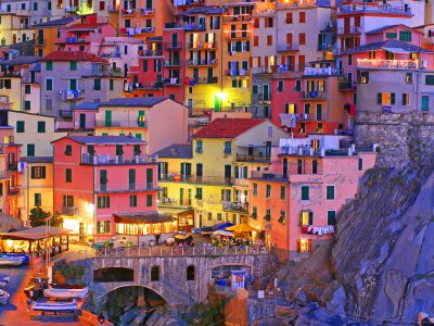 Walk through the old Manarola in Genoa