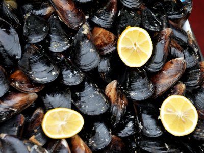 Try stuffed mussels in Antalya