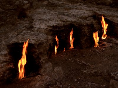 Fry marshmallows in Chimera fires in Antalya