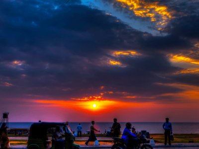 See sunset in Colombo