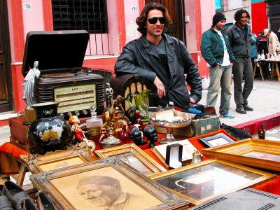 Buy vintage souvenirs in Montevideo