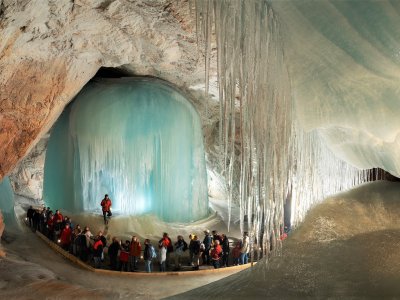 Visit the world's biggest ice cave in Salzburg