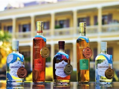 Buy rum in Port Louis