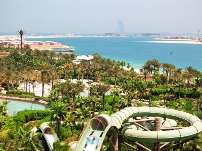 Leap from 27-meter slide in Dubai