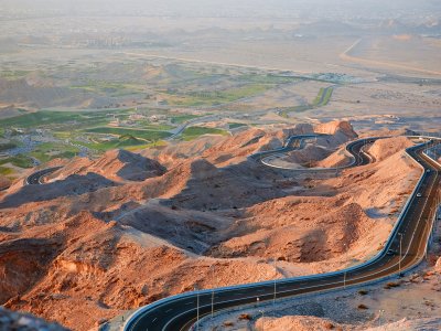 Climb Jebel Hafeet mountain in Al Ain