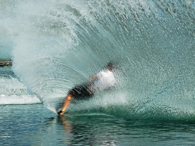 Try water skiing in Dubai