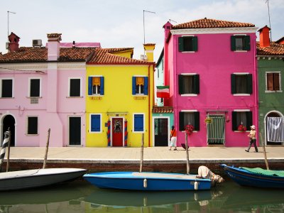 Visit Burano island in Venice