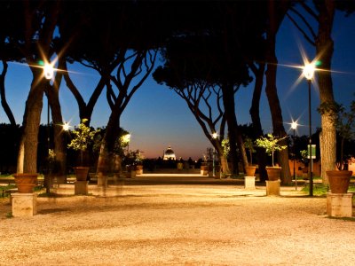 Walk through the orange garden in Rome