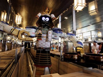 Visit a robot restaurant in Bangkok