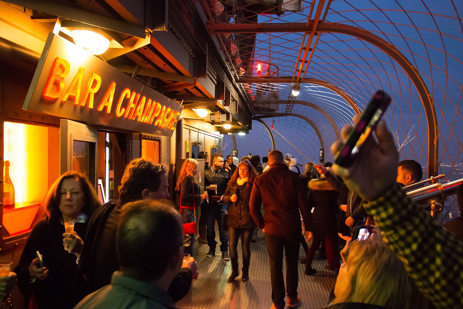 Champagne Bar, Paris