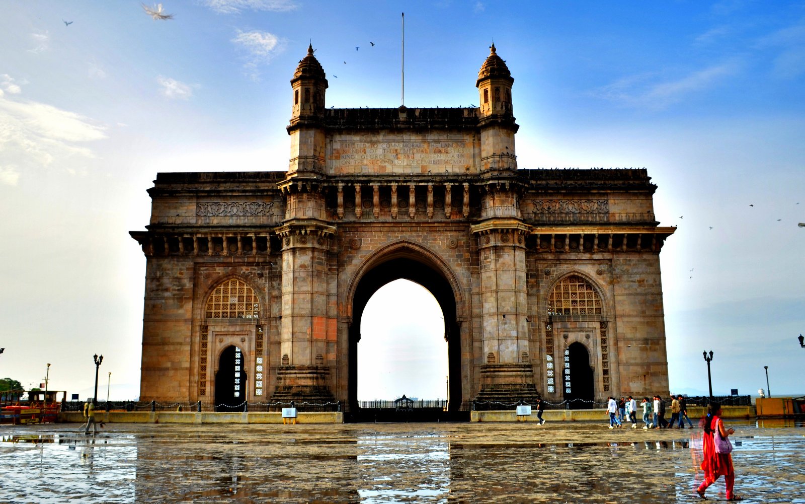 gateway of india tourist spot
