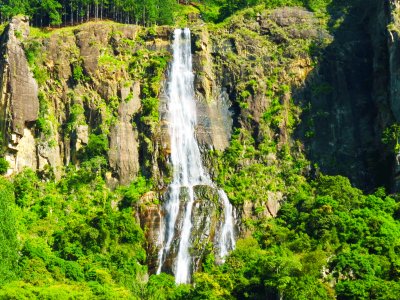 Bambarakanda Falls