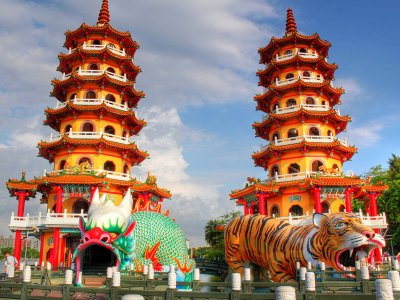 Dragon and Tiger Pagoda