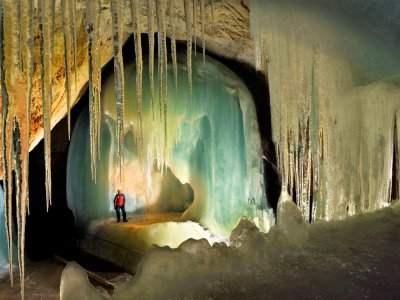 Eisriesenwelt cave