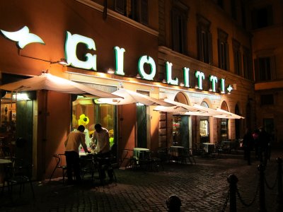 Giolitti gelateria in Rome