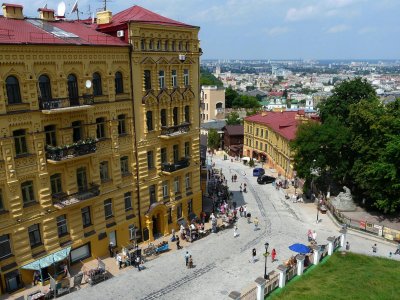 Andrew's Descent in Kiev