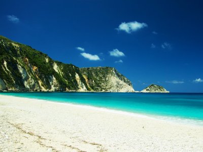 Petani beach in Kefalinia